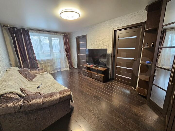 4-к. квартира, 60,7 м², 2/5 эт.