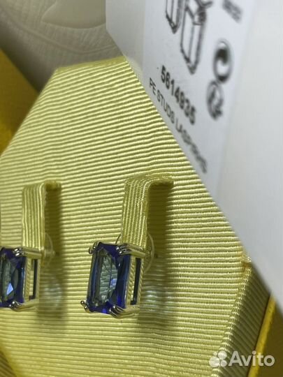 Swarovski серьги пусеты новые Millenia