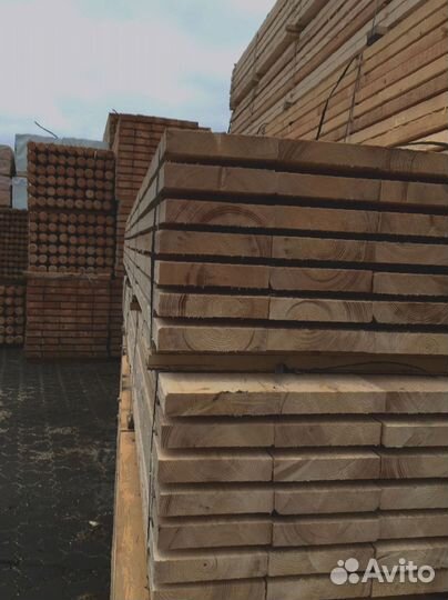 Создавайте уют и тепло с досками из сосны