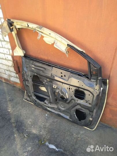 Водительская дверь Nissan Sentra