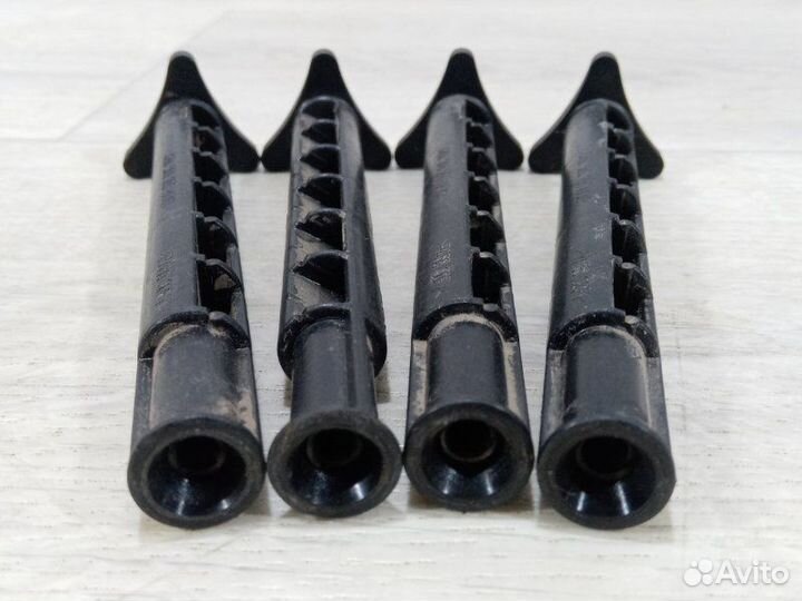 Крепление фонаря LADA Largus универсал 21129 2018