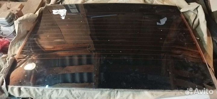 Стекло ваз заднее