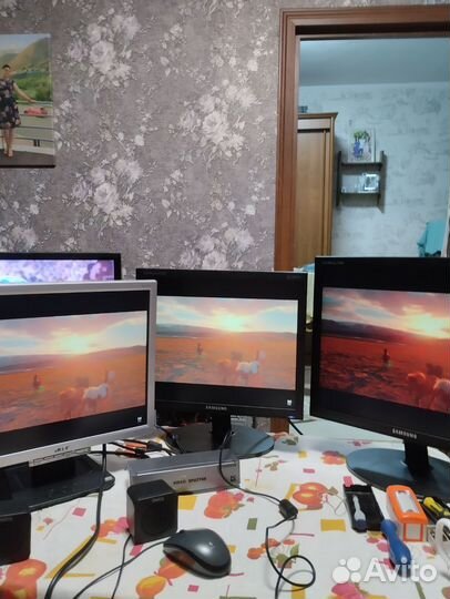 Монитор Samsung