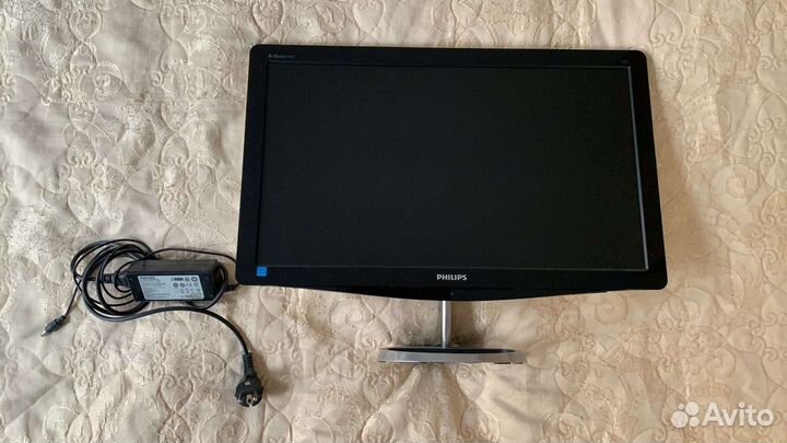 Монитор Philips 22