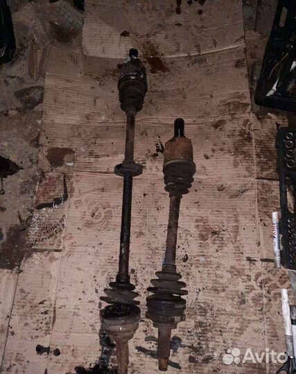 Полуось передняя Kia Carens рест. 2005