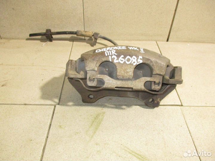 Суппорт передний правый Jeep Grand Cherokee 4