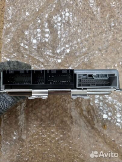 Блок управления пневмоподвеской Range Rover L322