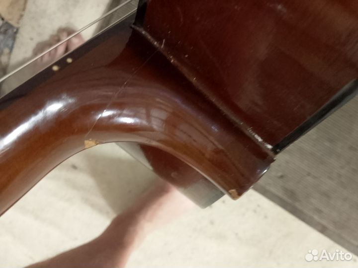 Акустическая гитара