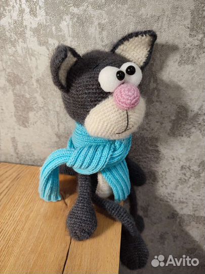 Игрушка Кот вязаный