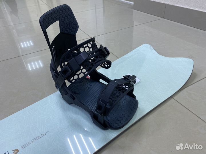 Сноуборд комплект Nidecker 160W (новый)