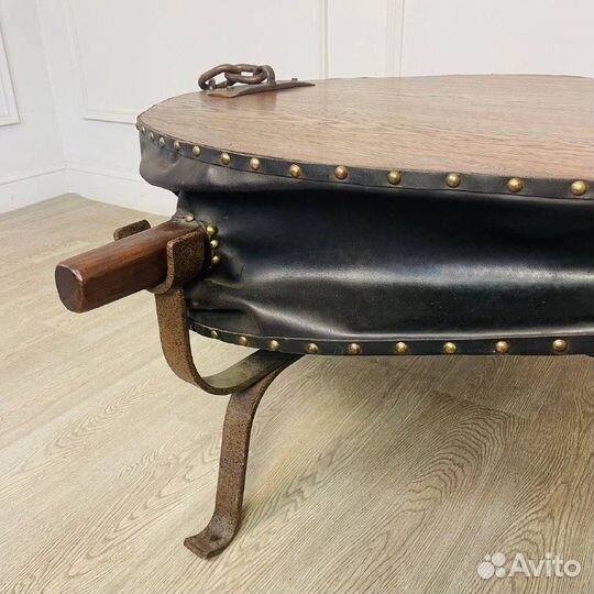 Журнальный столик