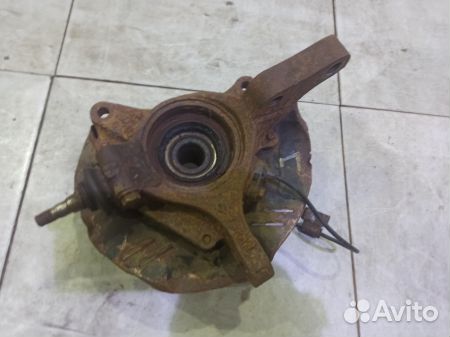 Кулак передний левый 28313AE030