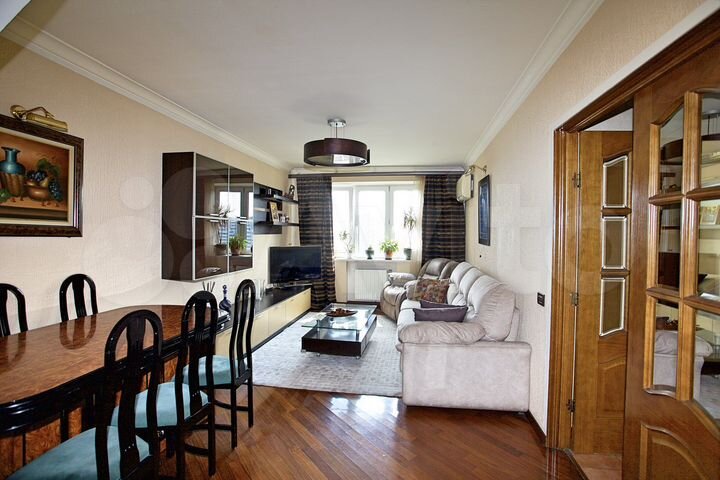 6-к. квартира, 135 м², 19/22 эт.