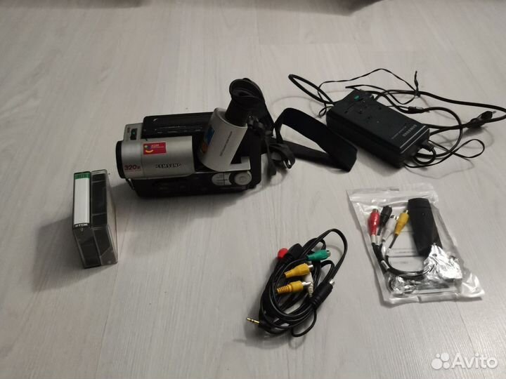 Видеокамера sony кассетная