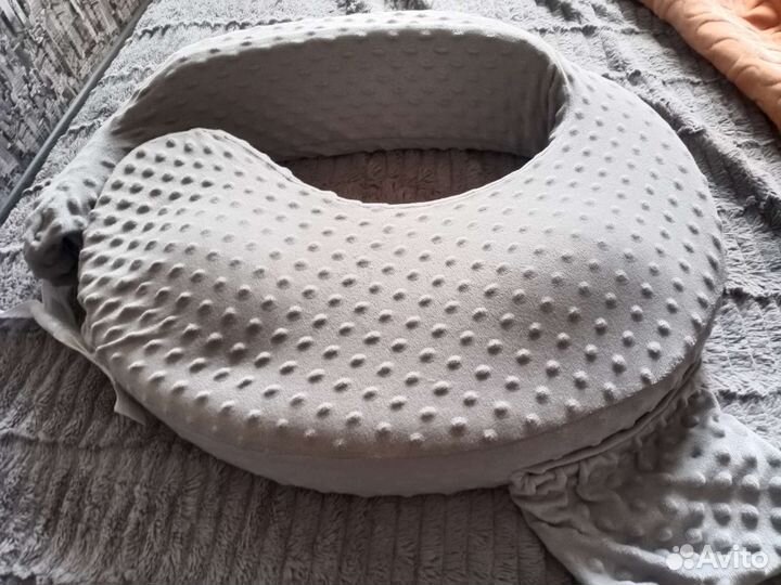 Подушка для кормления новорожденных детей