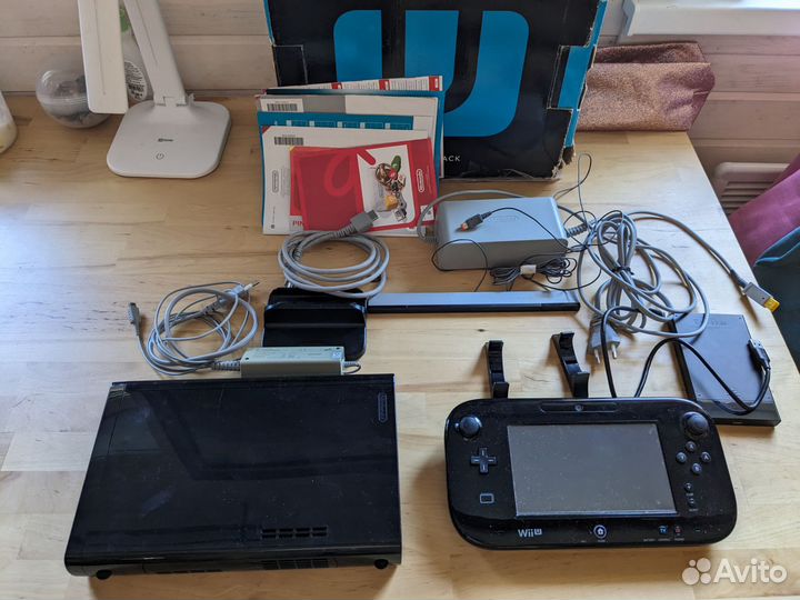 Nintendo wii u 32Gb premium pack прошитая
