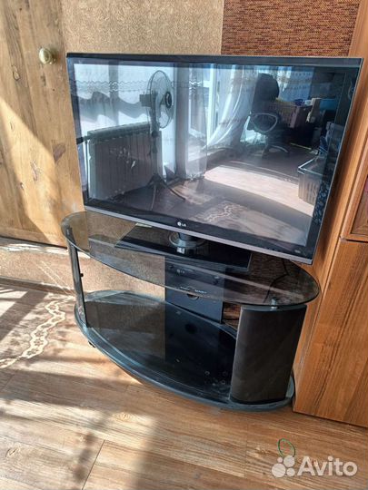 Тумба под телевизор бу стеклянная