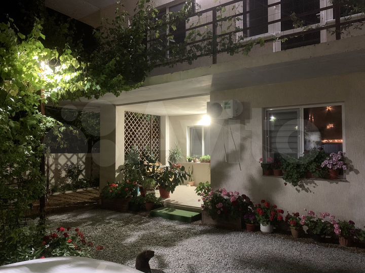 Комната 25 м², 1/3 эт.