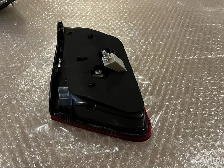 Правый фонарь Mercedes W212 рест крышки багажника