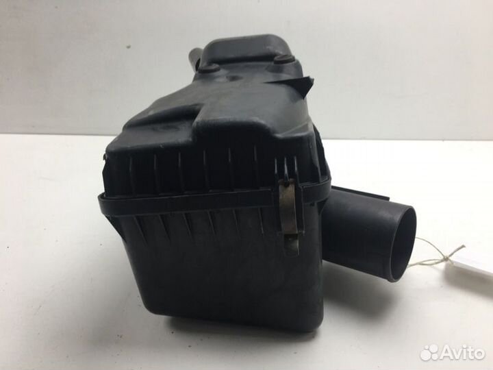 Корпус воздушного фильтра Toyota Caldina ST215G