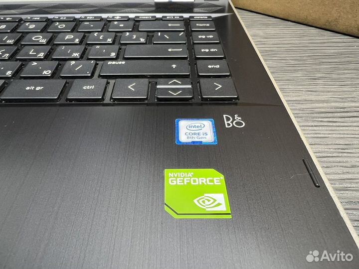 Игровой ультрабук HP Core i5-8250 8G MX130 SSD IPS