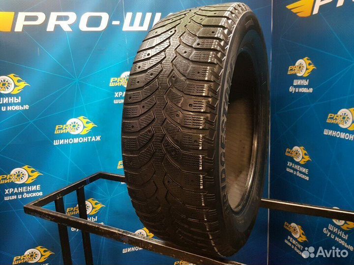 Bridgestone Blizzak Spike-01 215/60 R17