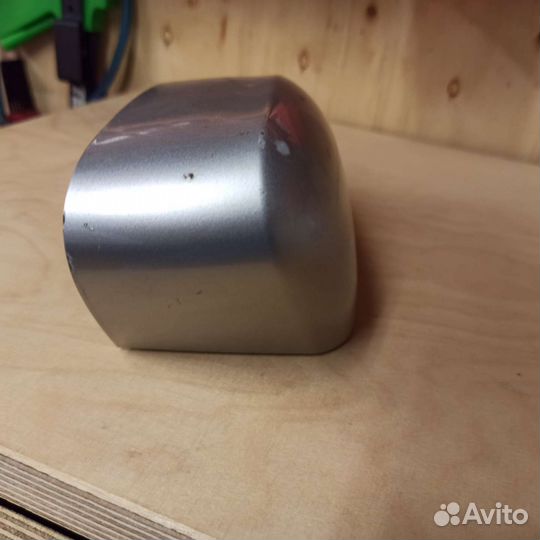 Продам накладку зеркала левая для Форд Фокус 3