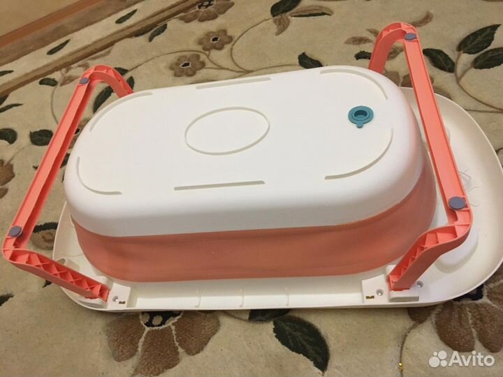 Ванночка для купания новорожденного