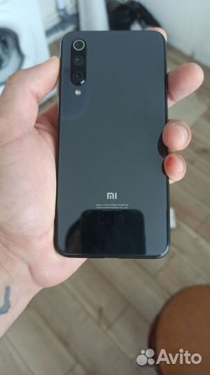 Xiaomi Mi 9 SE, 6/64 ГБ