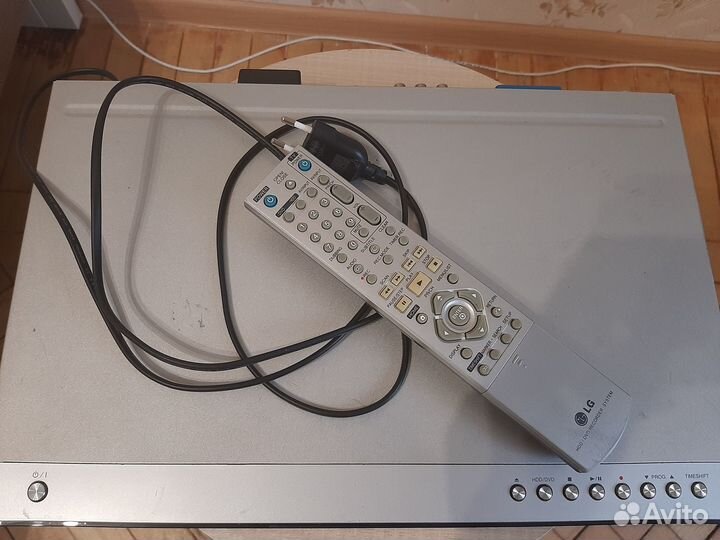 Рекордер LG DVD/HDD hdr676x