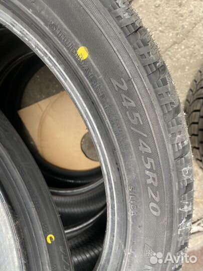 Delinte Winter WD42 245/45 R20