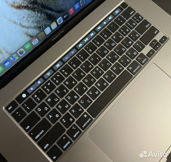 MacBook Pro 16 i9 2.4 32GB 1TB 8GB Видеопамять
