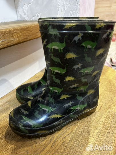 Резиновые сапоги