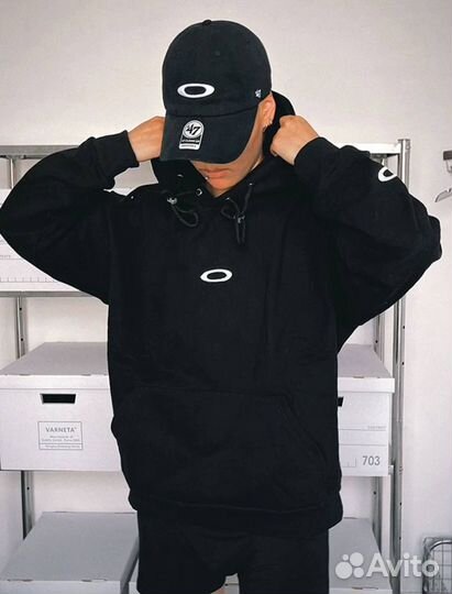 Худи Oakley