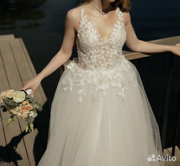 Свадебное платье 44