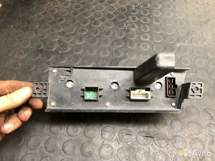 Блок управления печкой Ssang Yong Action