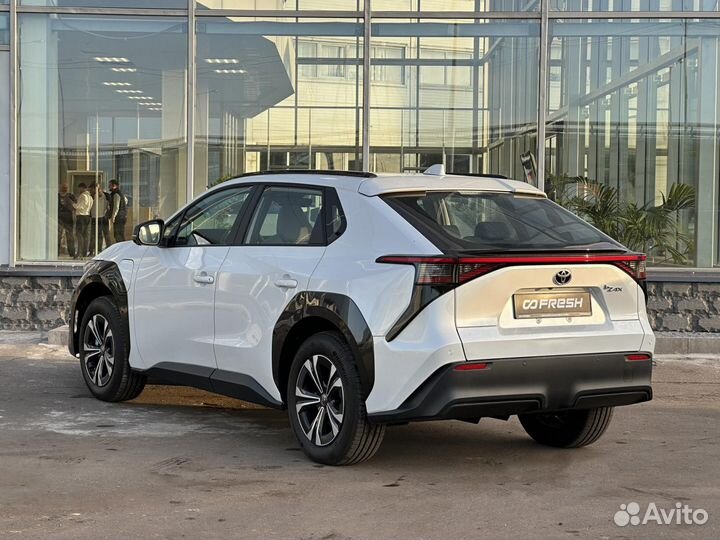 Toyota bZ4X 204 л.с. AT, 2022, 117 км