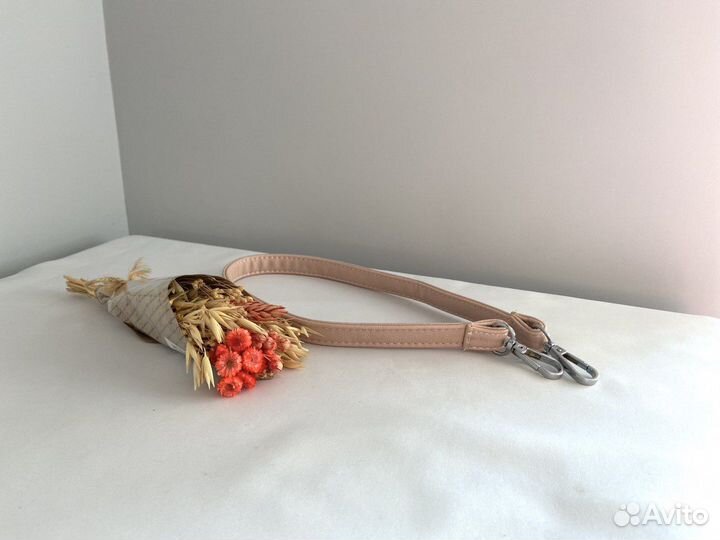 Ремешок для сумки с карабинами розовый ручка