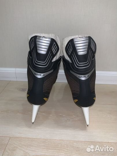Коньки bauer supreme one.4 (стелька 30,6 см)