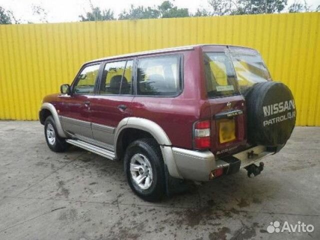 Дверь багажника со стеклом Ниссан Патрол Y61