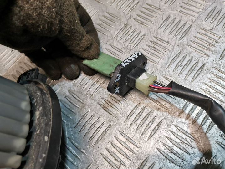 Моторчик отопителя Geely MK 1
