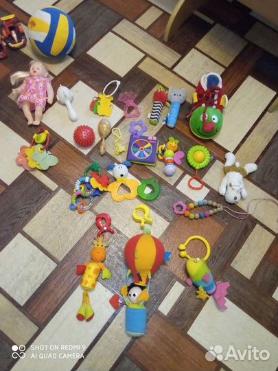Коврик-трансформер и много игрушек
