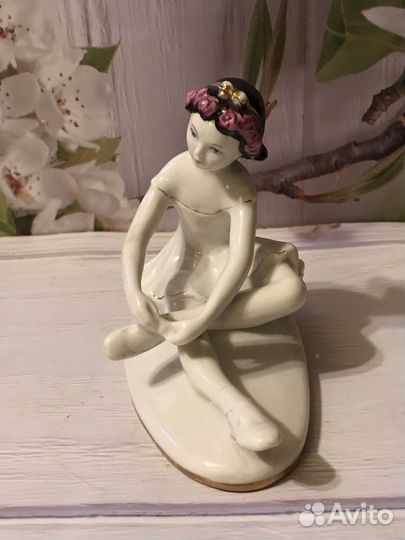 Фарфоровая статуэтка лфз