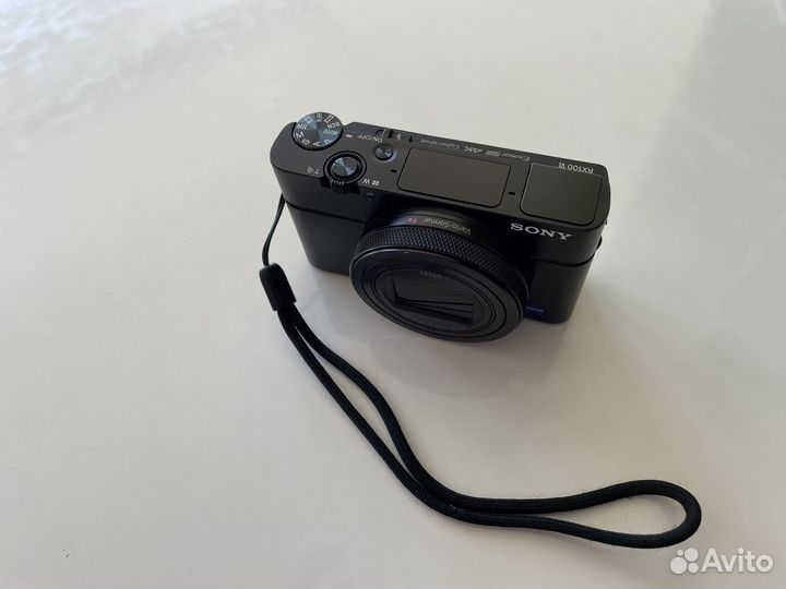 Цифровой фотоаппарат Sony Cyber-shot dscrx100M6