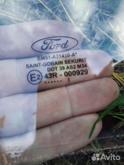 Стекло переднее провое ford focus 3