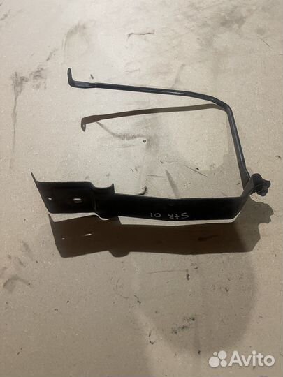 Крепление акб додж стратус