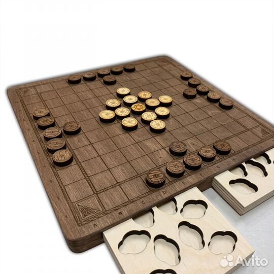 Хнефатафл (hnefatafl) /Таблут (Правила Копенгаген)