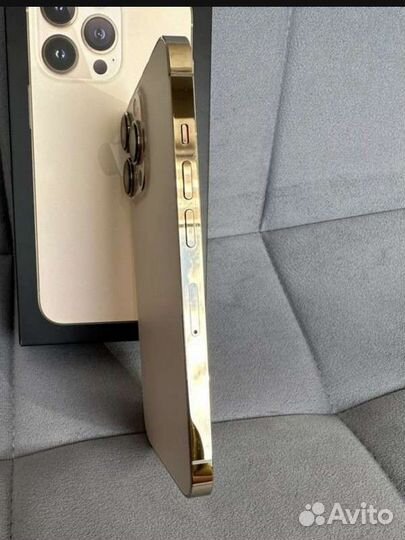 iPhone 13 pro 256 gold