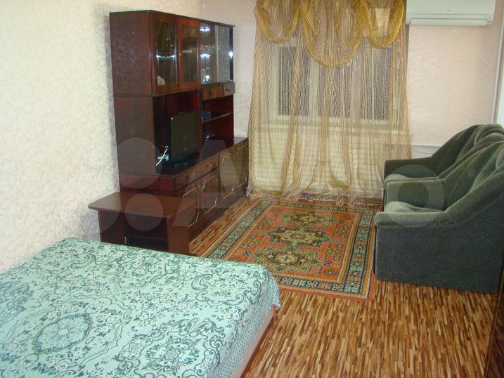 2-к. квартира, 35 м², 1/3 эт.