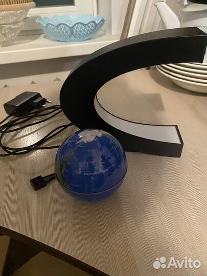 Ночник магнитный с земным шаром